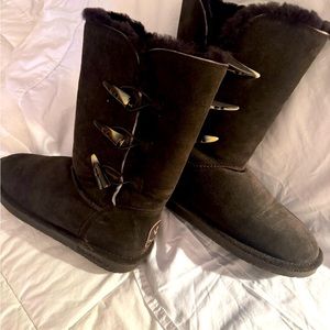 BearPaw brown suede winter boots